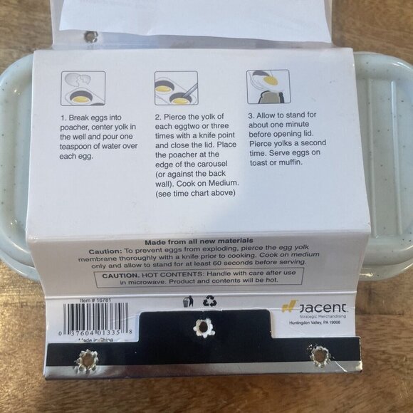 Culinary Elements Economy Kitchen Accessory Microwave Egg Poacher Plastic White - Picture 7 of 7